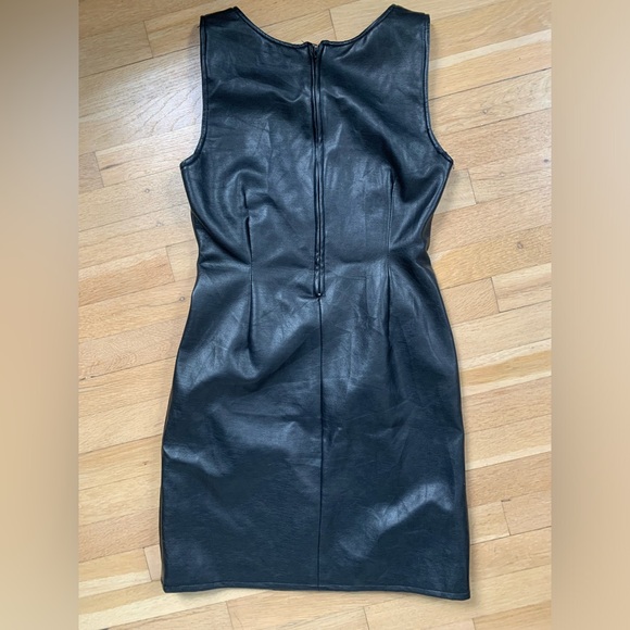 Vintage leather mini dress in Medium size - Picture 3 of 10